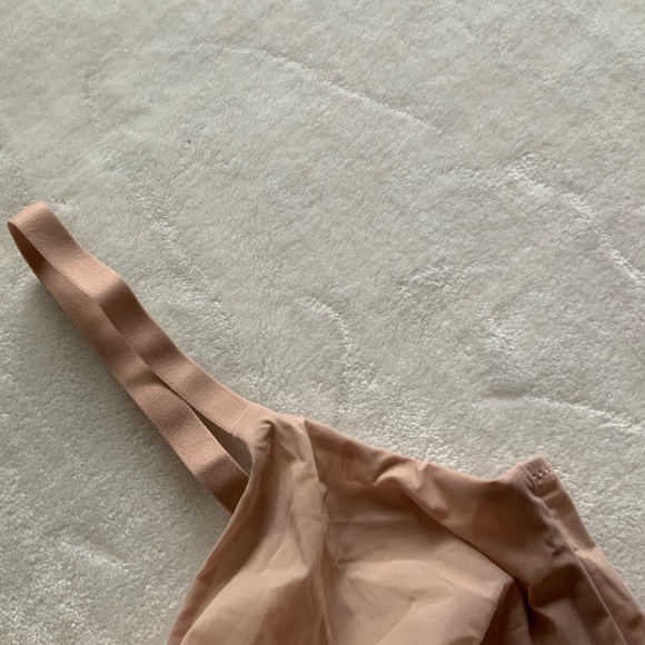 HANRO Smooth Illusion Soft Cup Bra - Picture 5 of 13